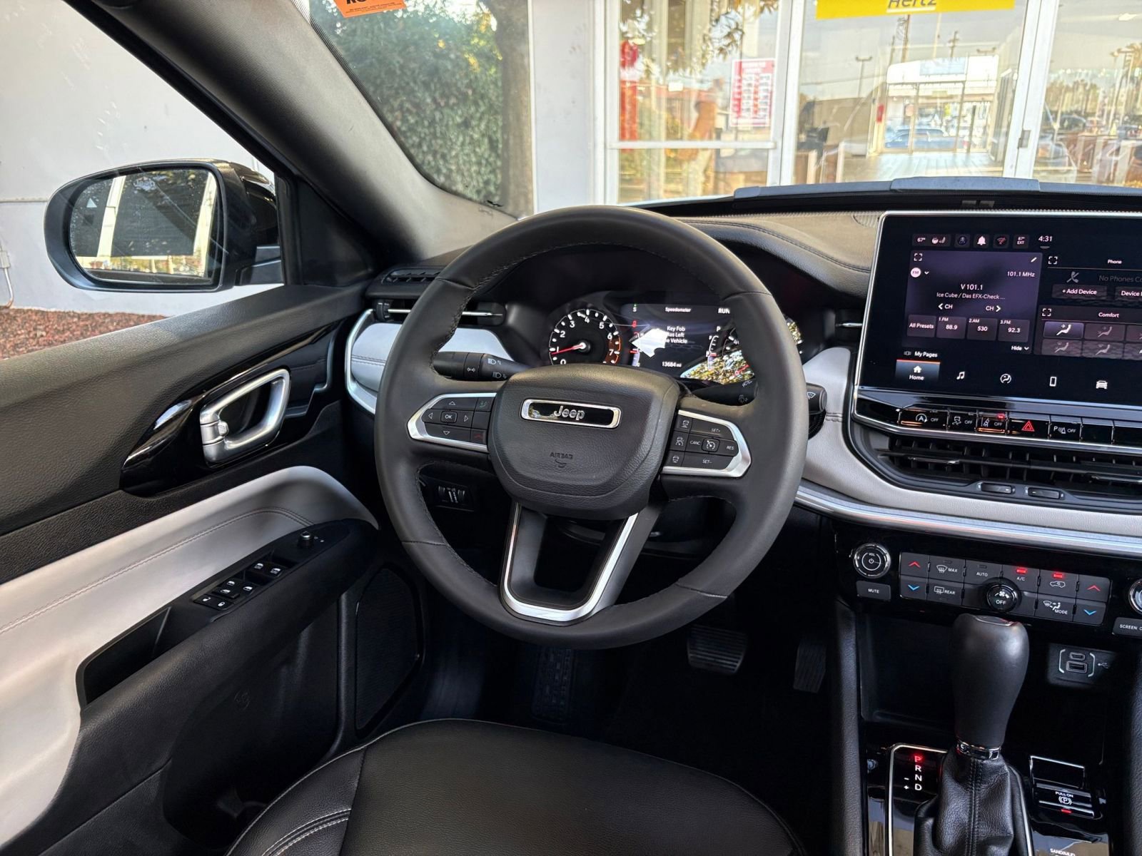 Thumbnail: 2025 Jeep Compass - 34