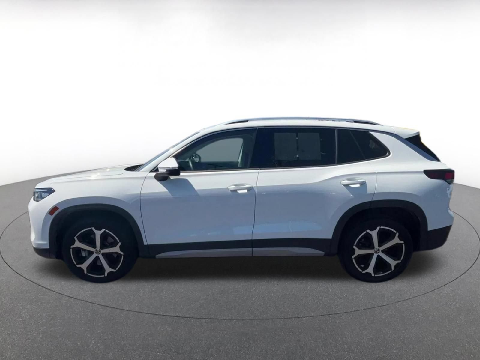 Thumbnail: 2026 Volkswagen Tiguan - 9