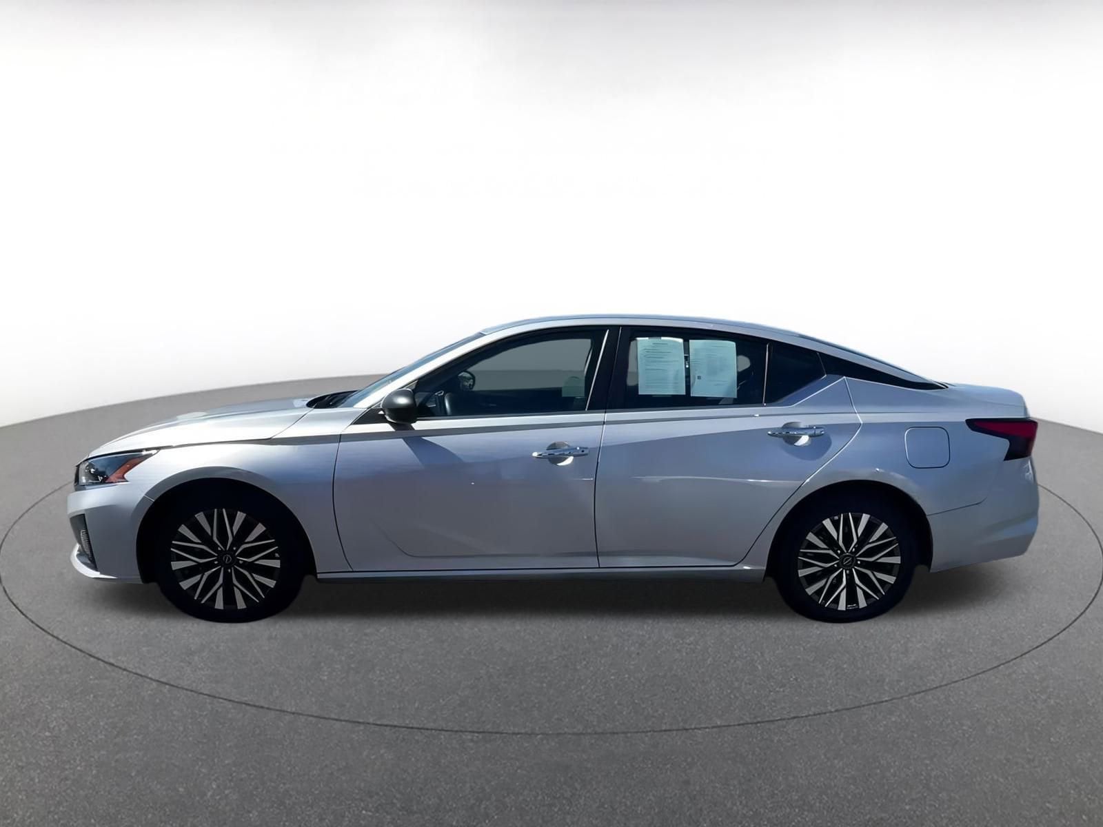 Thumbnail: 2024 Nissan Altima - 9