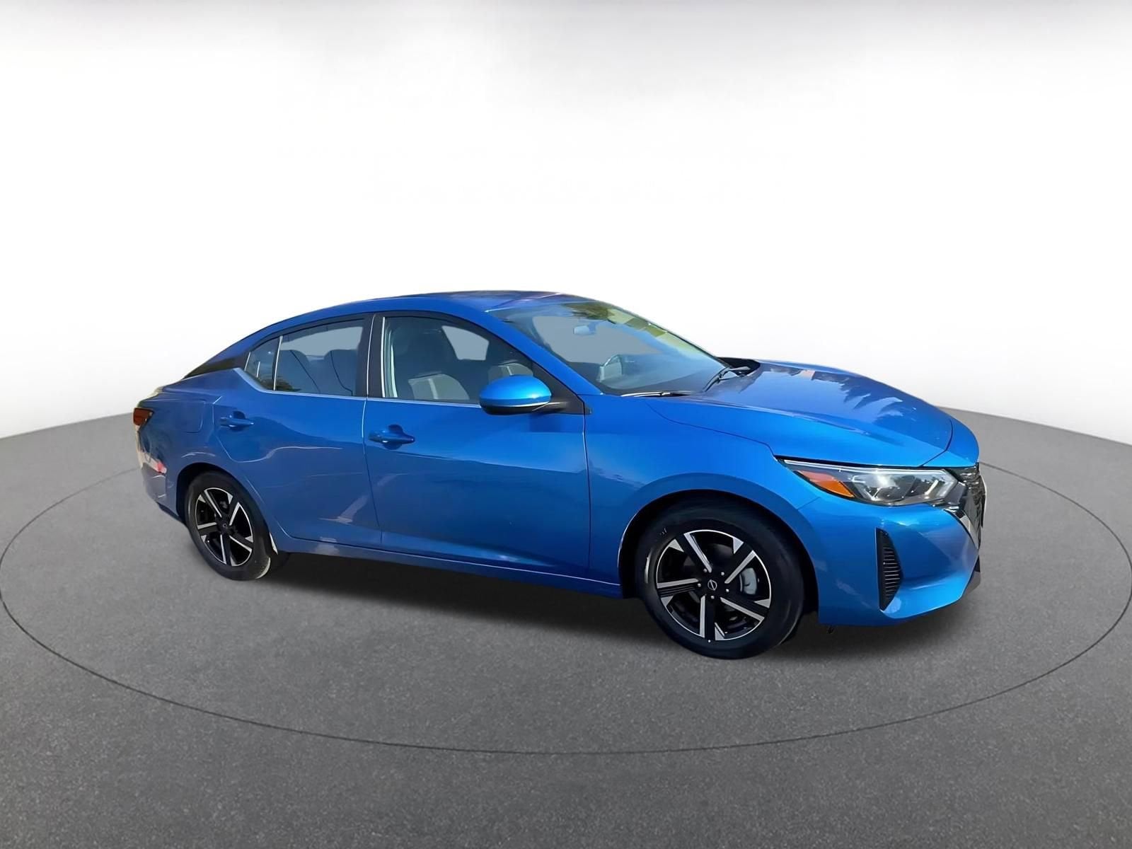 Thumbnail: 2025 Nissan Sentra - 2