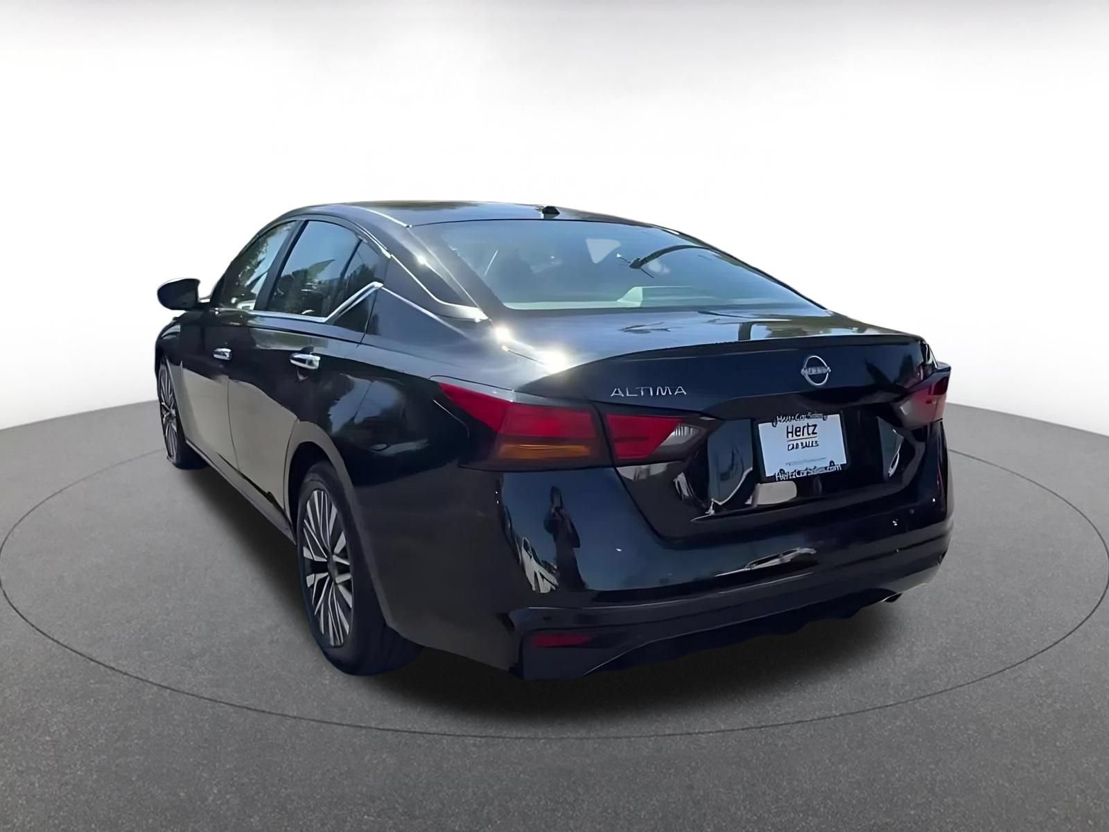 Thumbnail: 2025 Nissan Altima - 11