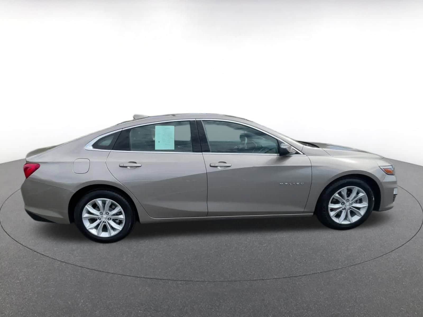 Thumbnail: 2023 Chevrolet Malibu - 16