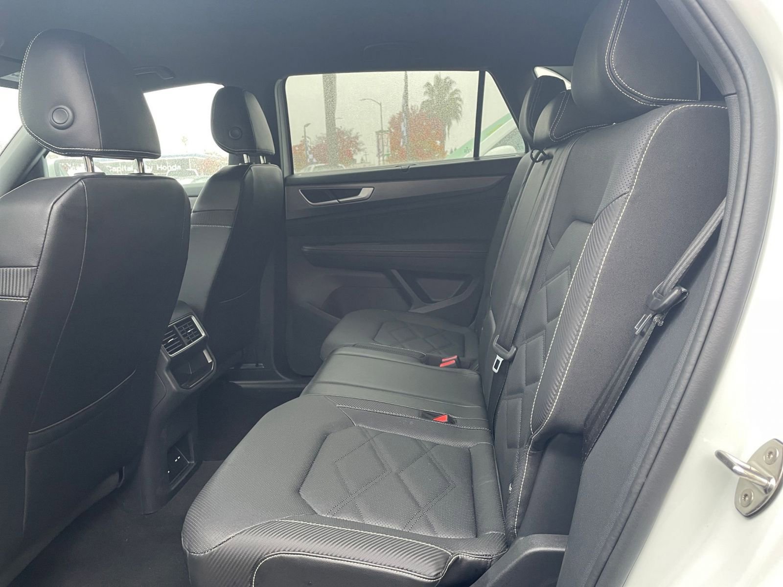 Thumbnail: 2025 Volkswagen Atlas - 25