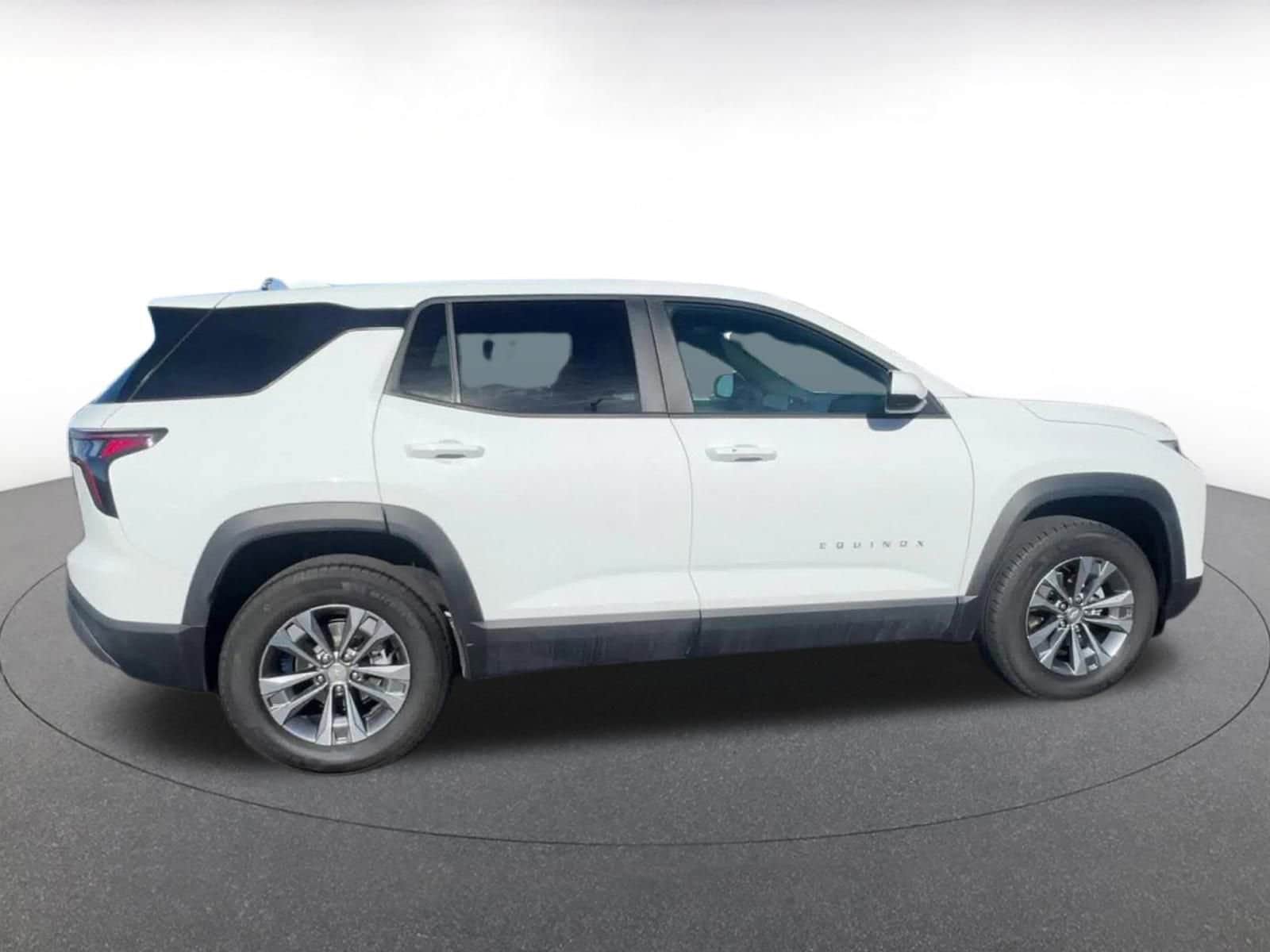 Thumbnail: 2025 Chevrolet Equinox - 16