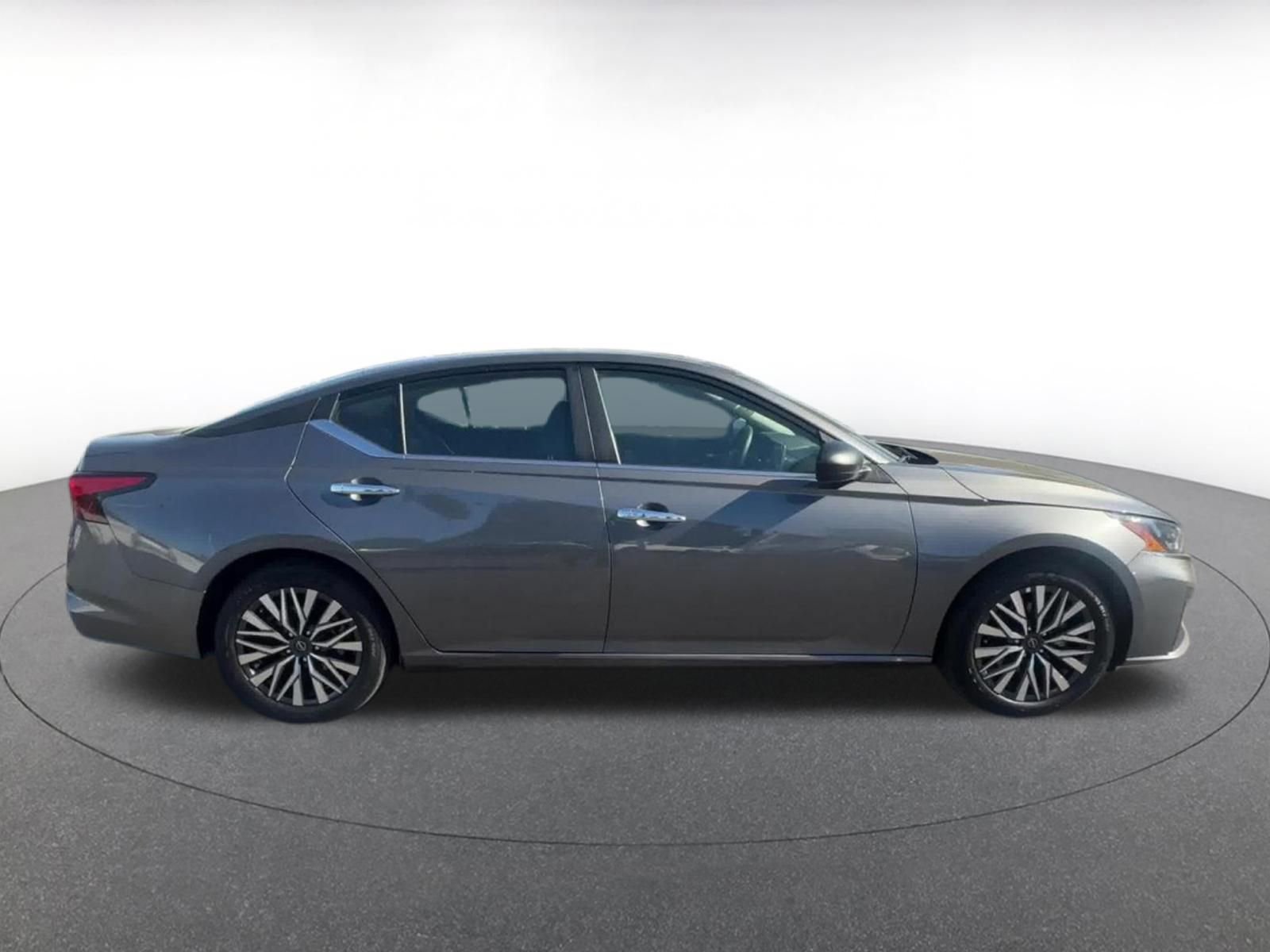 Thumbnail: 2025 Nissan Altima - 16