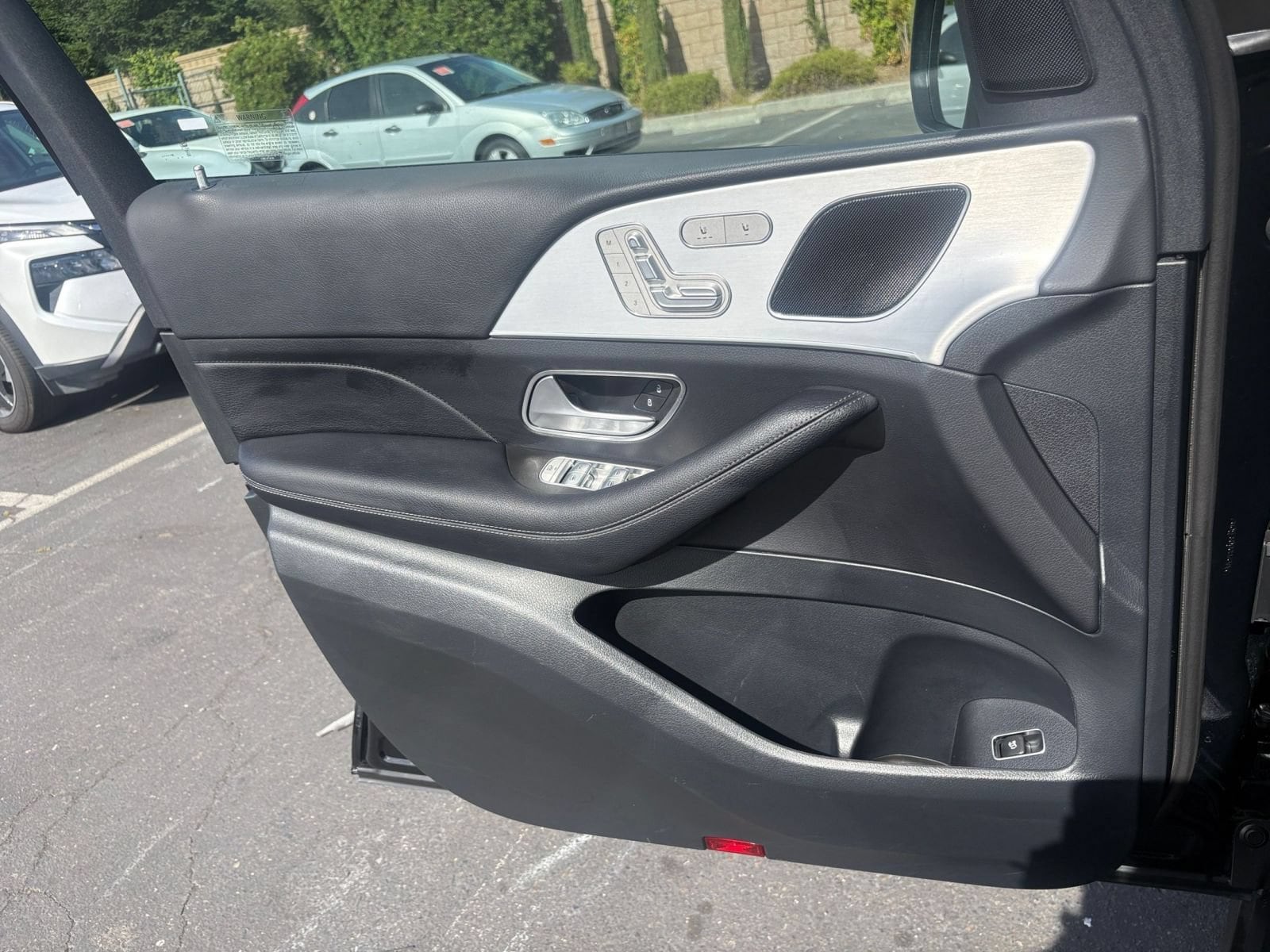 Thumbnail: 2026 Mercedes-Benz GLE - 18