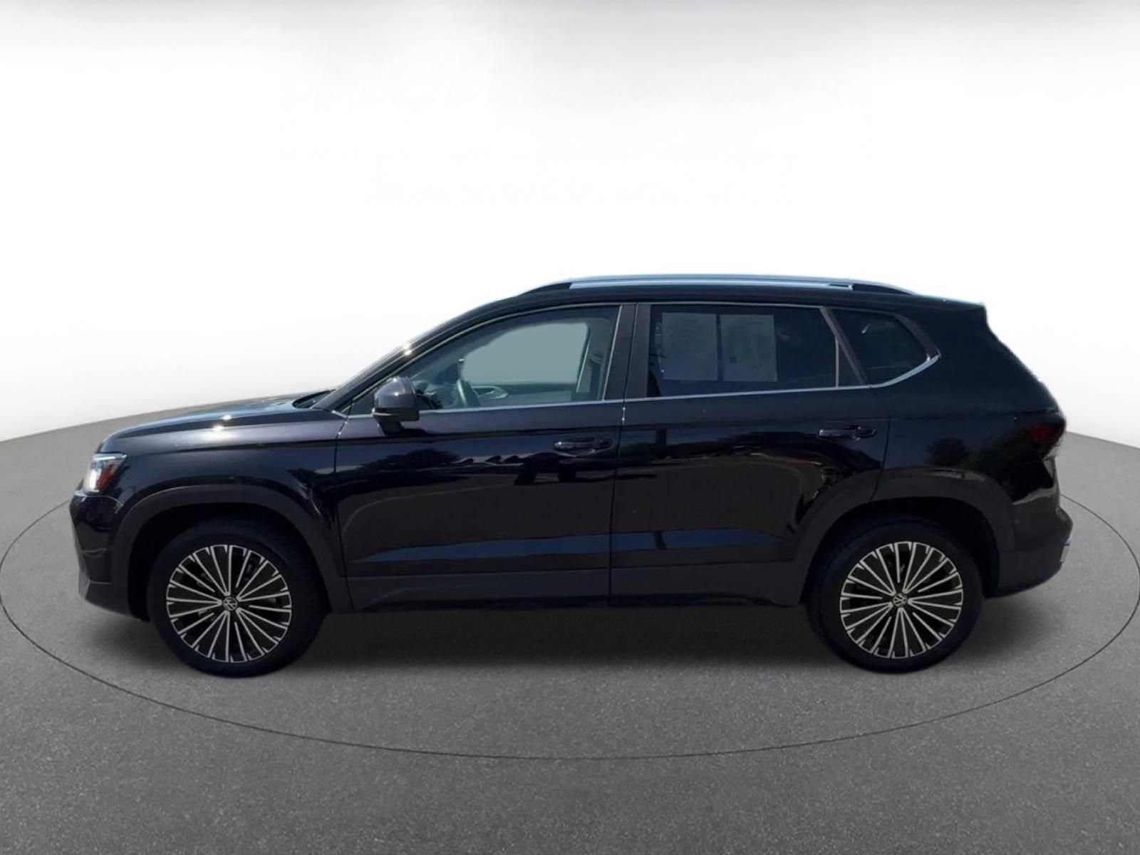 Thumbnail: 2026 Volkswagen Taos - 9