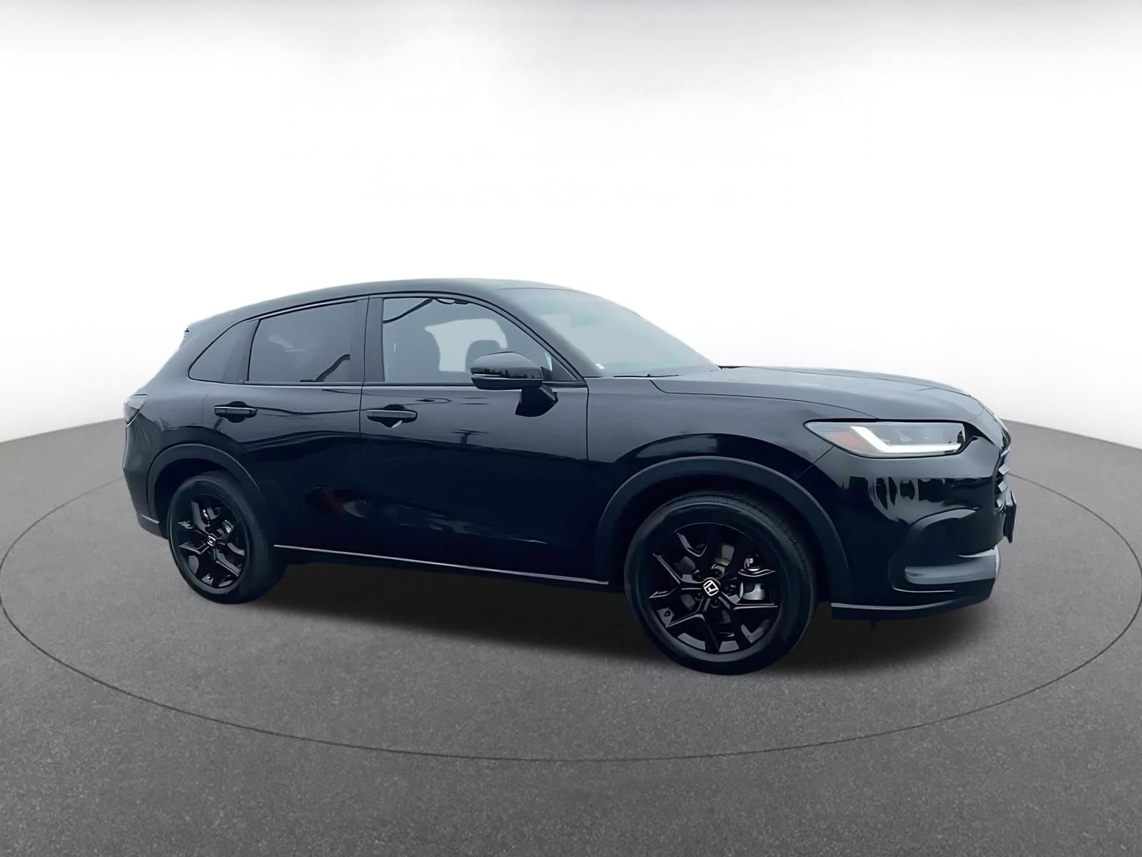 Thumbnail: 2025 Honda HR-V - 2