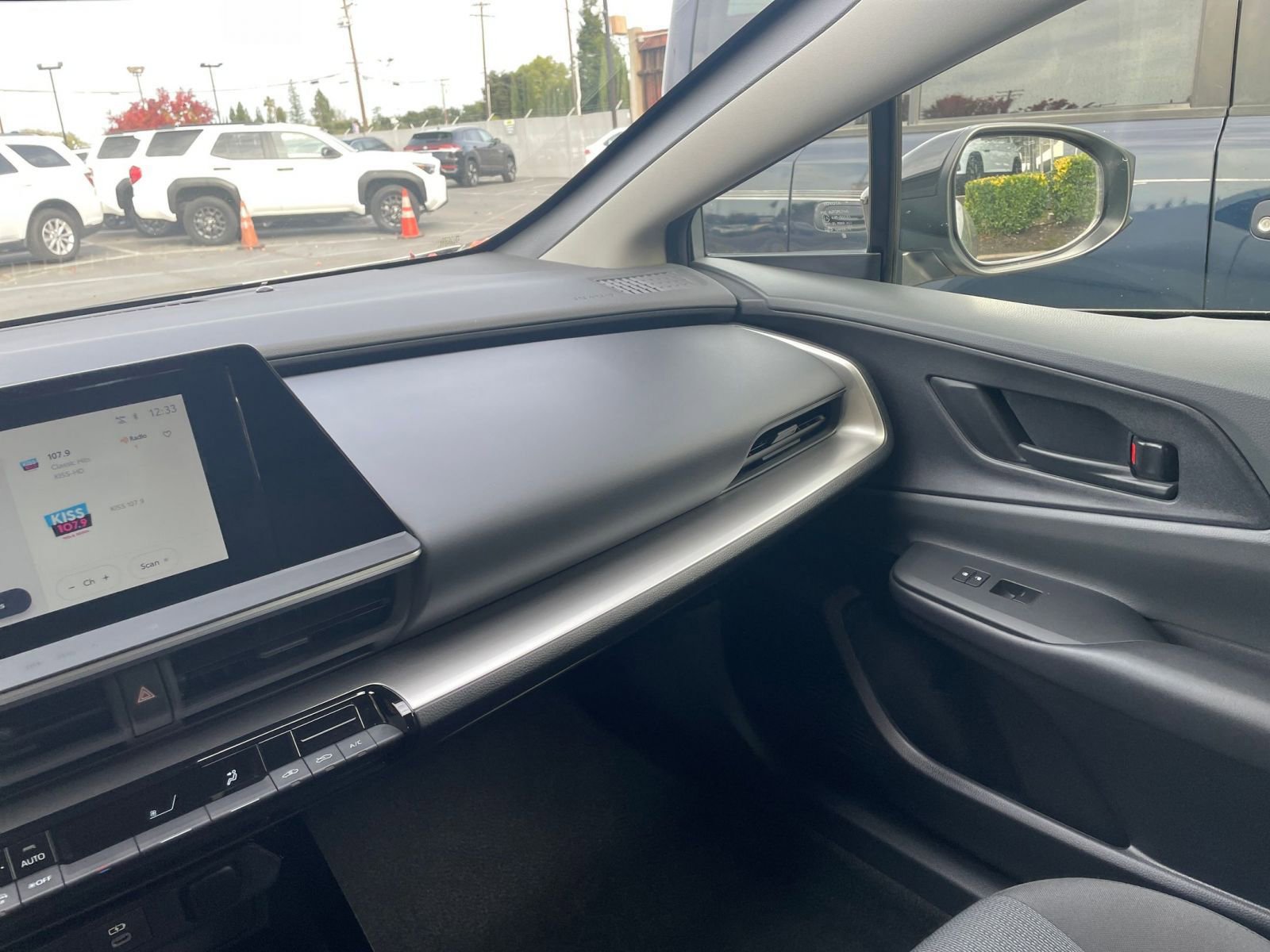 Thumbnail: 2025 Toyota Prius - 34