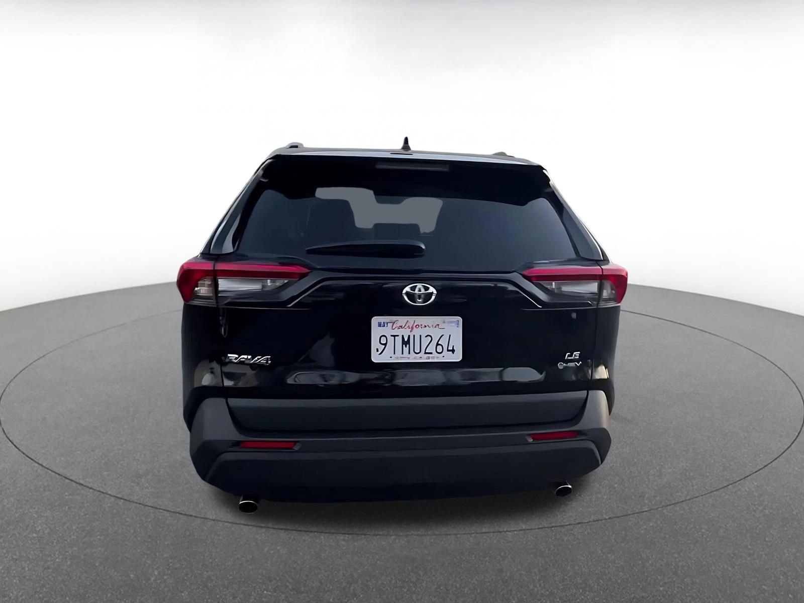 Thumbnail: 2025 Toyota RAV4 - 11