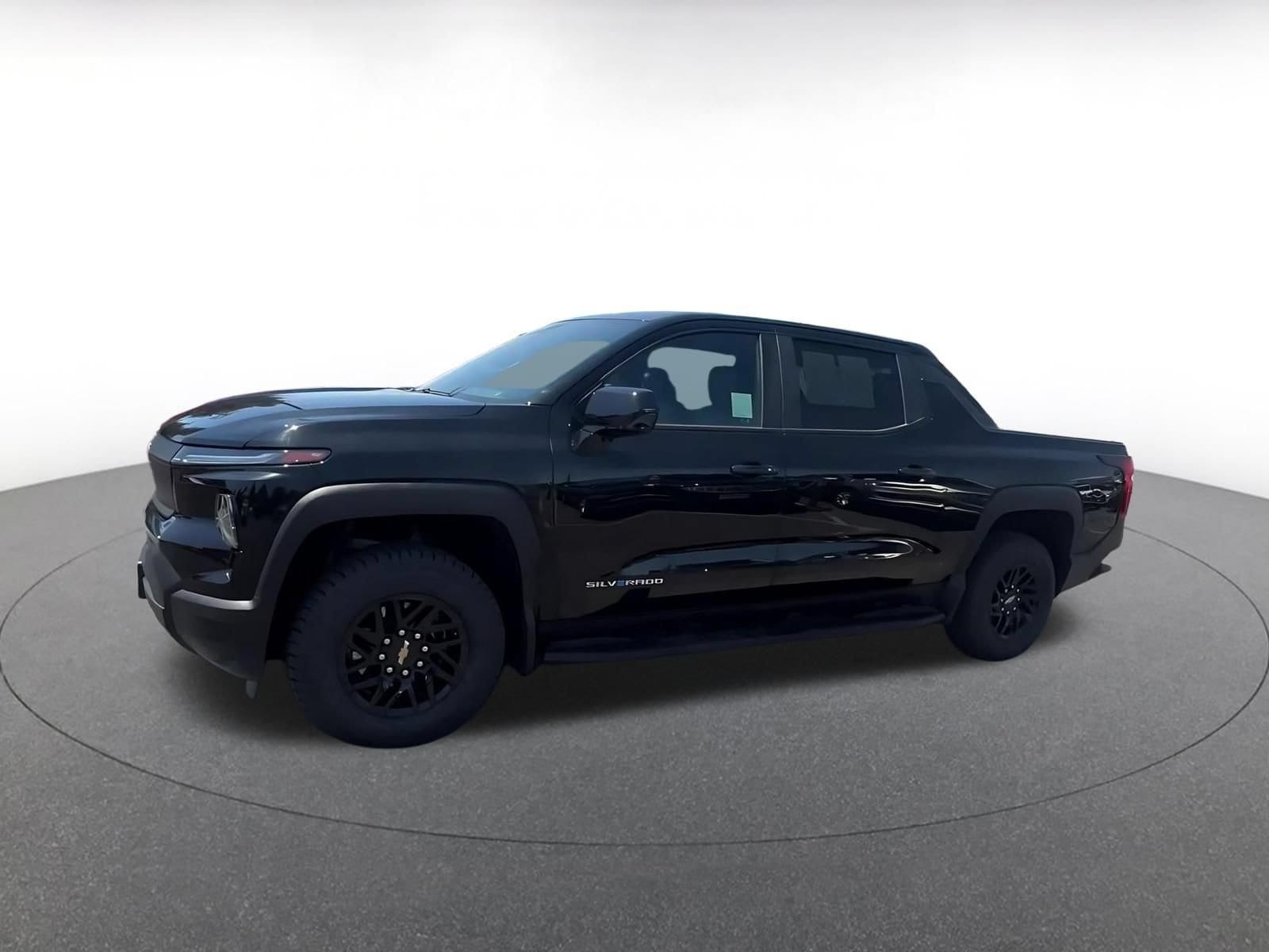 Thumbnail: 2024 Chevrolet Silverado EV - 8