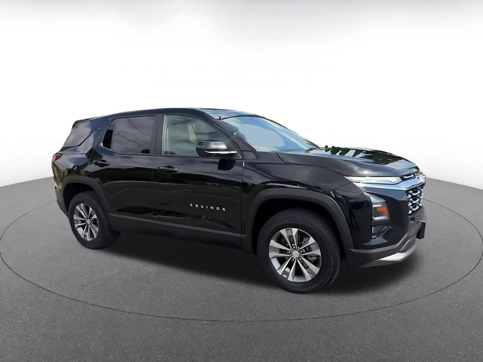 Thumbnail: 2025 Chevrolet Equinox - 2