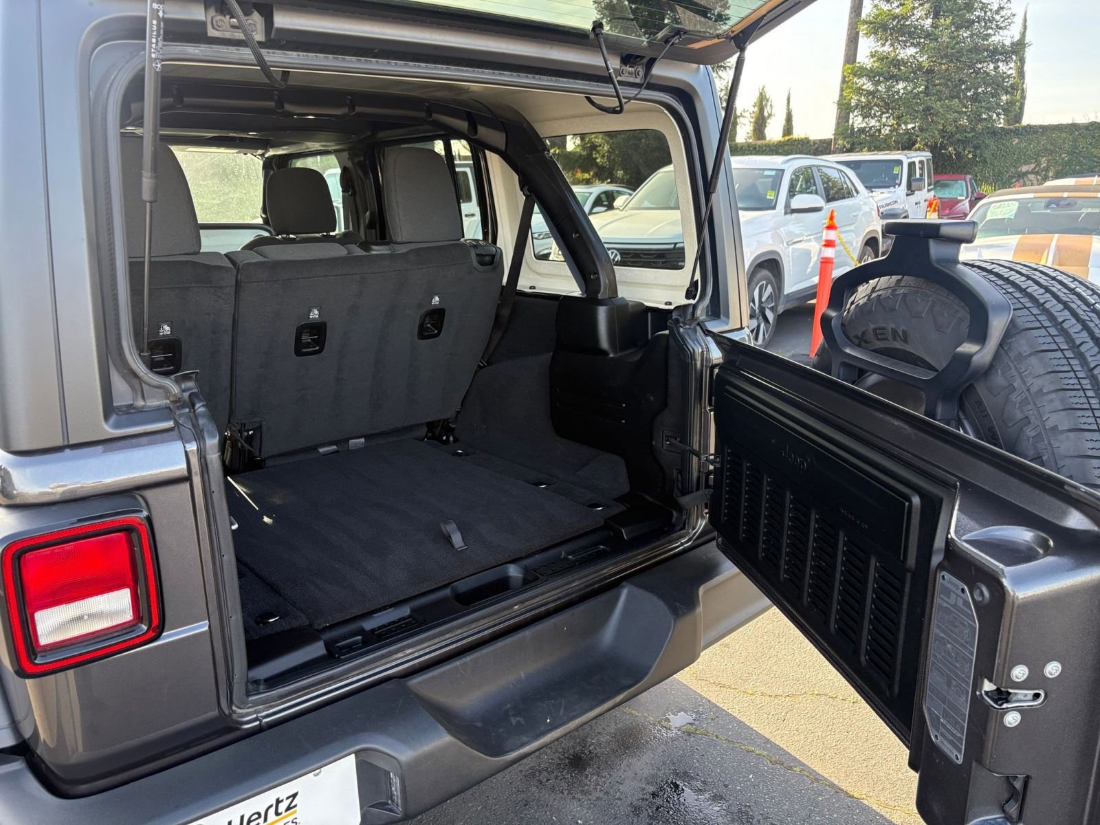 Thumbnail: 2025 Jeep Wrangler - 30