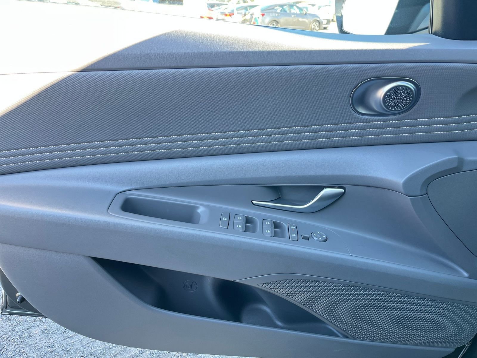Thumbnail: 2025 Hyundai Elantra - 18