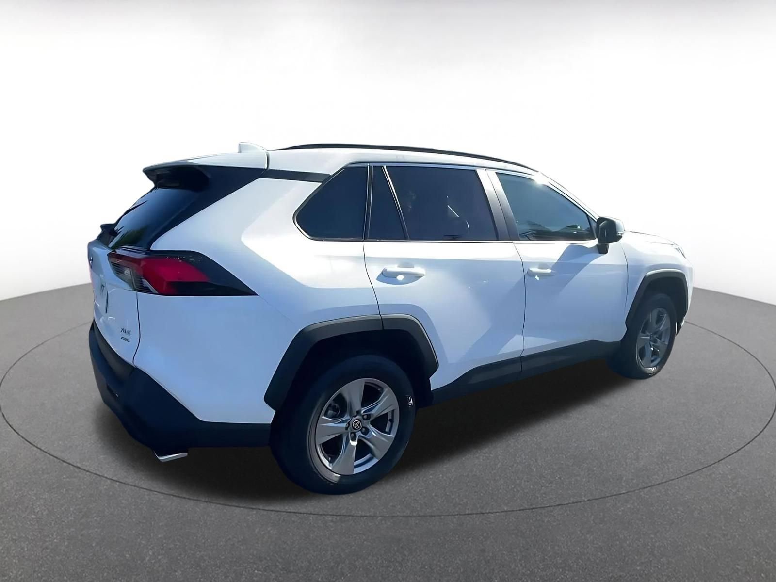 Thumbnail: 2025 Toyota RAV4 - 15
