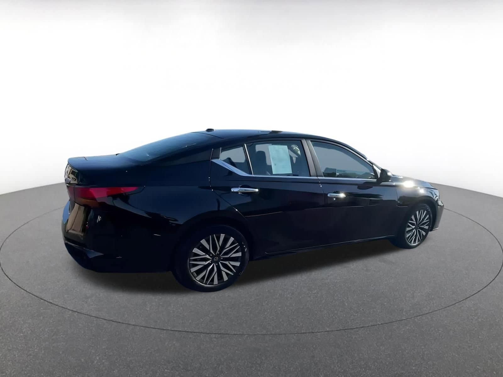 Thumbnail: 2024 Nissan Altima - 15