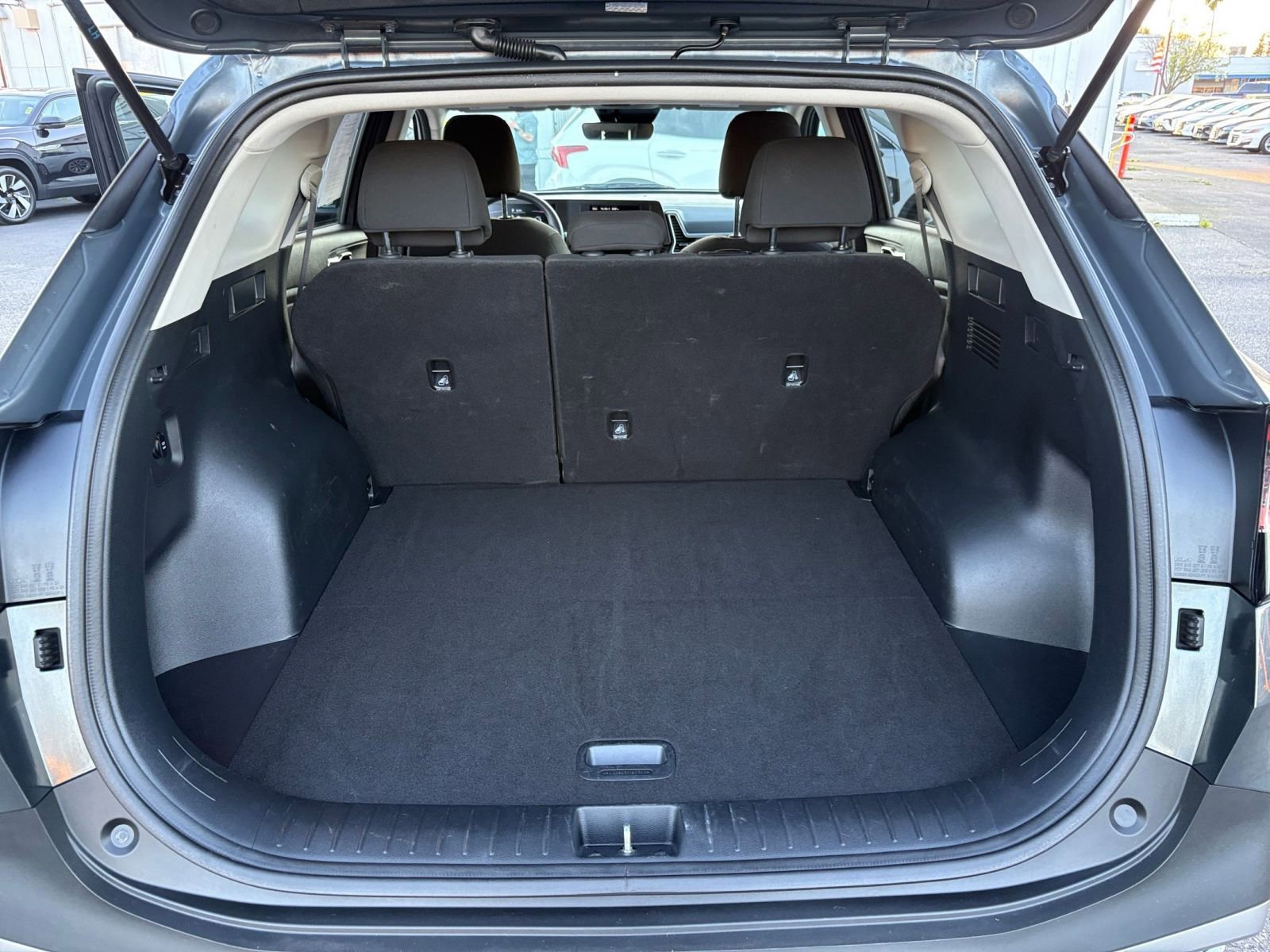 Thumbnail: 2025 Kia Sportage - 30