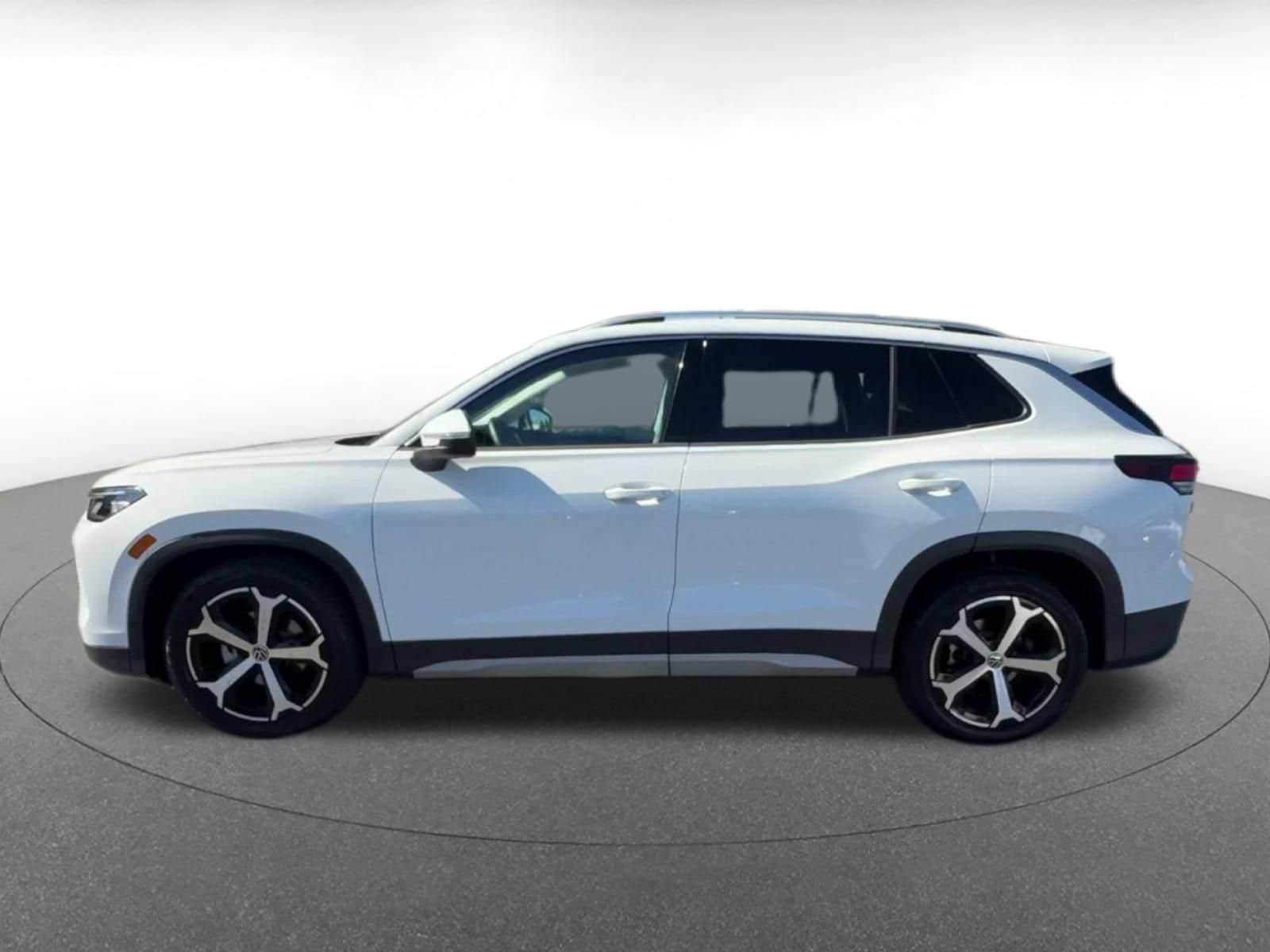 Thumbnail: 2026 Volkswagen Tiguan - 9