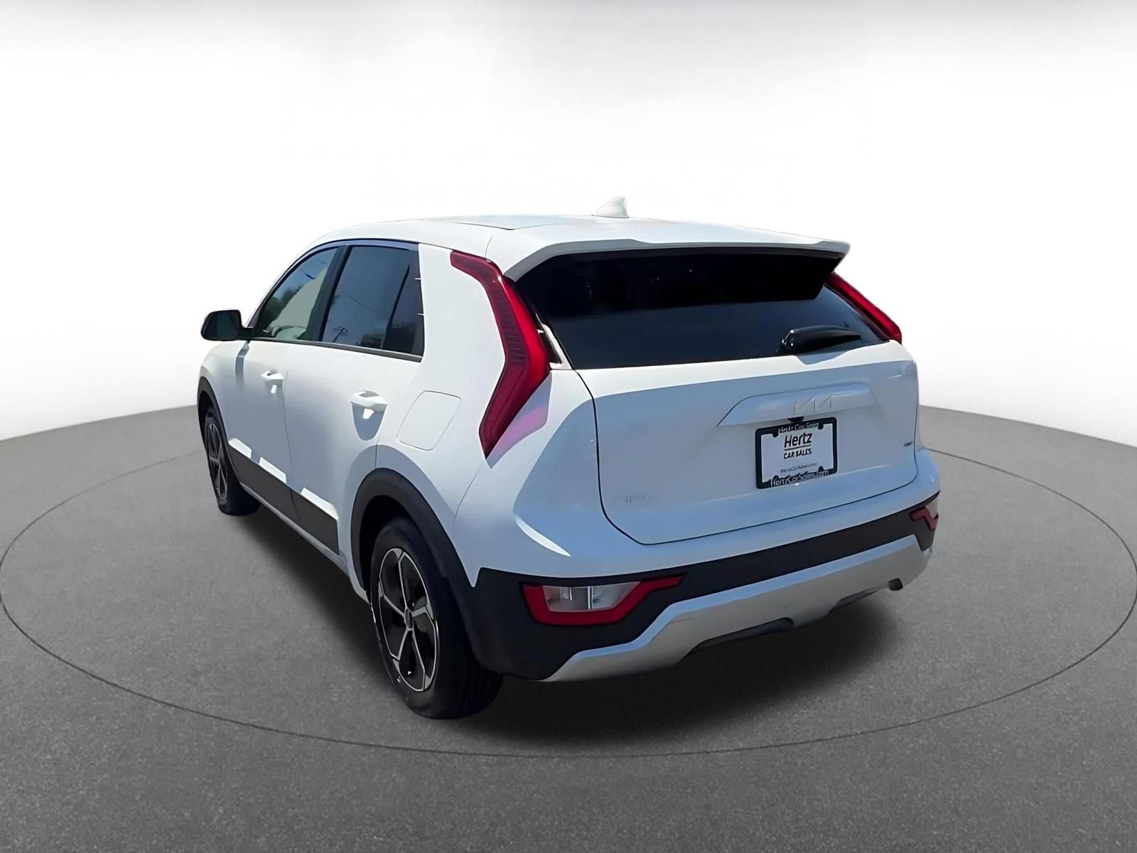 Thumbnail: 2026 Kia Niro - 11