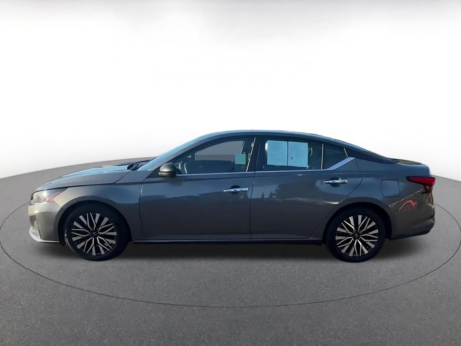 Thumbnail: 2025 Nissan Altima - 10