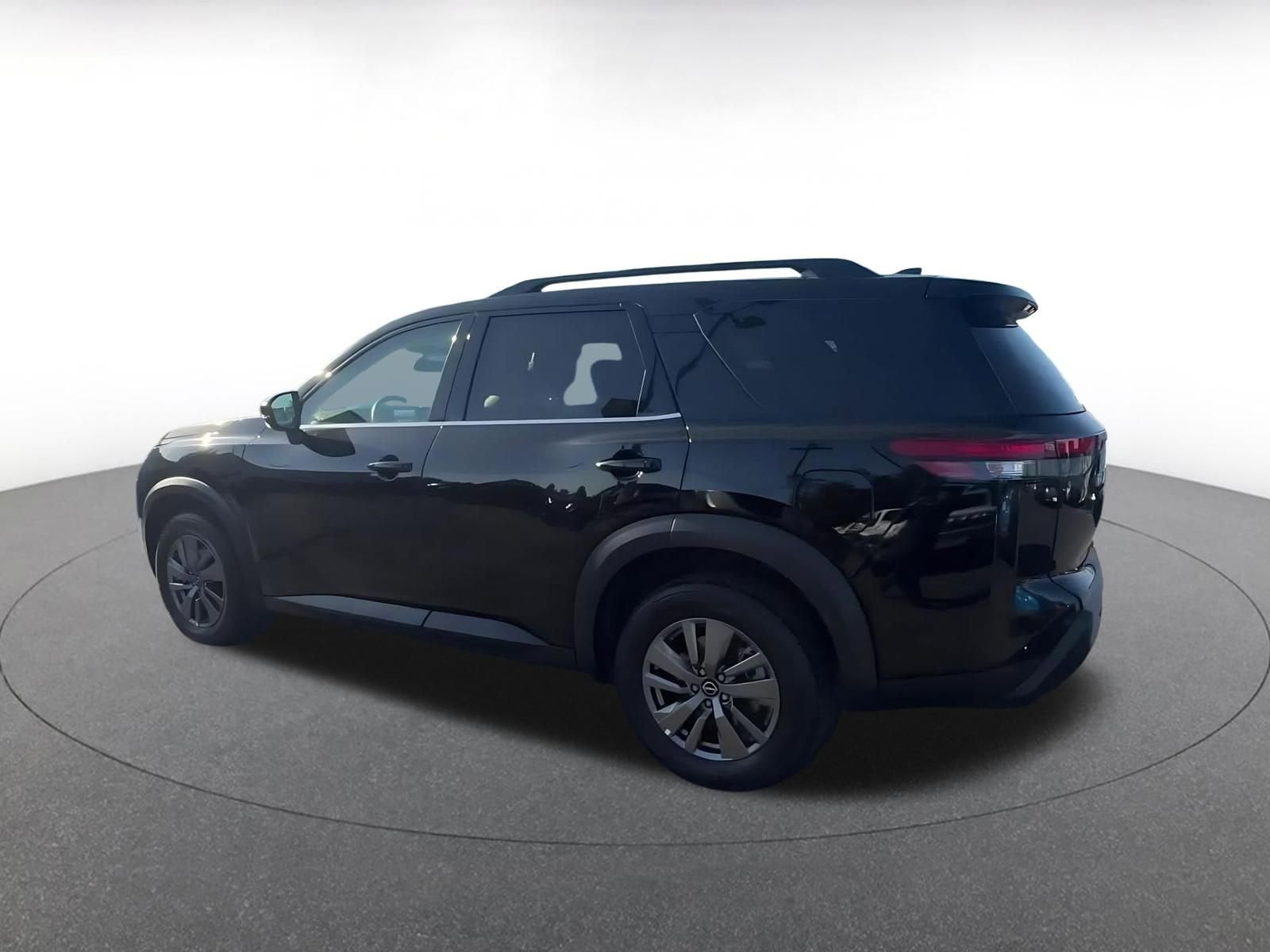 Thumbnail: 2025 Nissan Pathfinder - 10