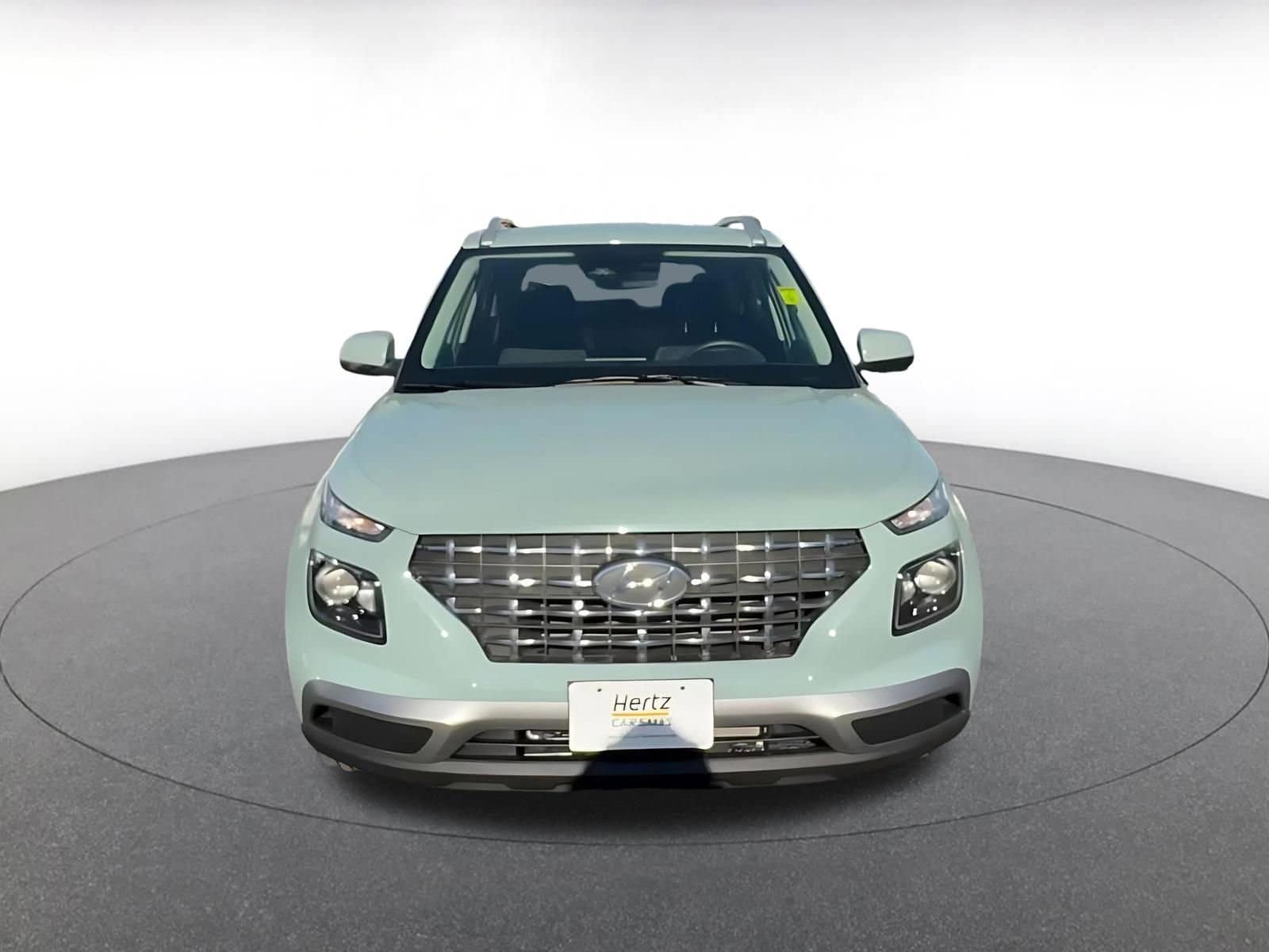 Thumbnail: 2025 Hyundai Venue - 4