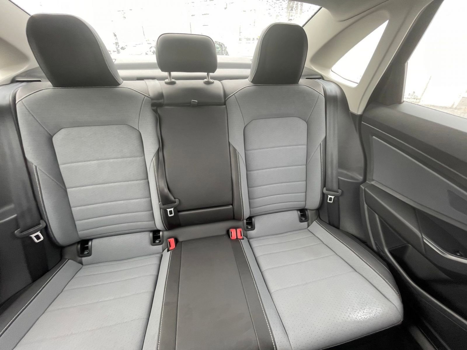 Thumbnail: 2025 Volkswagen Jetta - 32