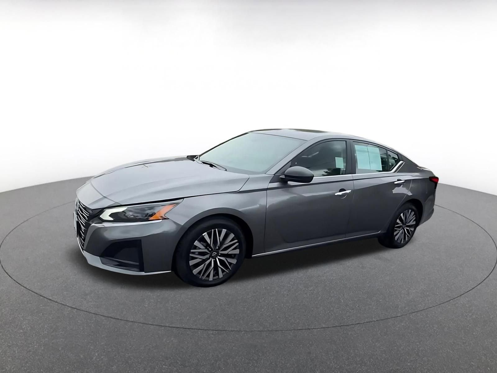 Thumbnail: 2025 Nissan Altima - 8