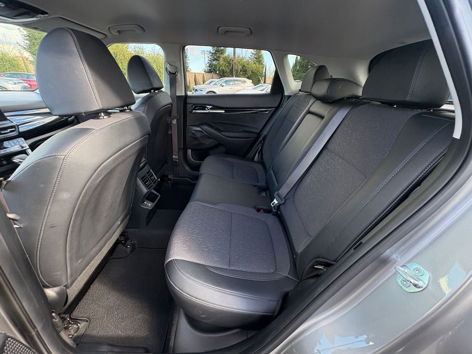 Thumbnail: 2025 Kia Seltos - 25