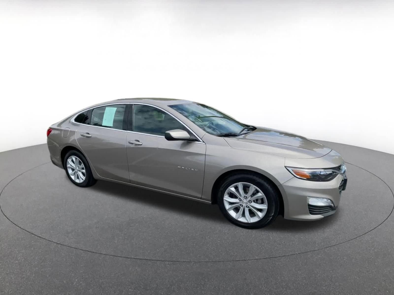 Thumbnail: 2023 Chevrolet Malibu - 2