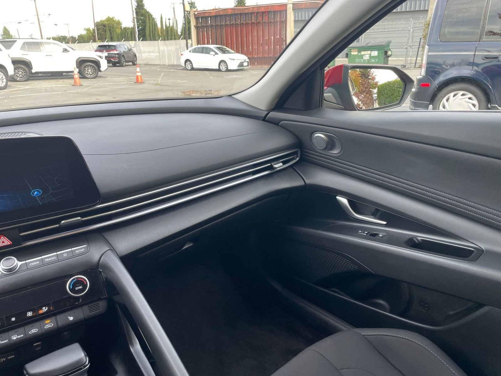 Thumbnail: 2025 Hyundai Elantra - 34