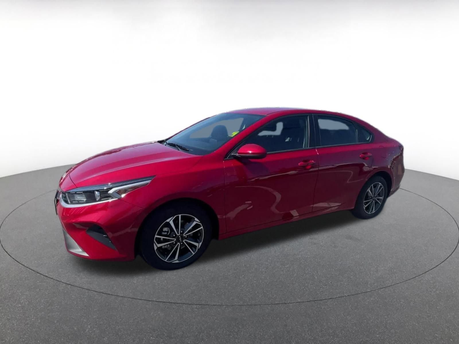 Thumbnail: 2024 Kia Forte - 7