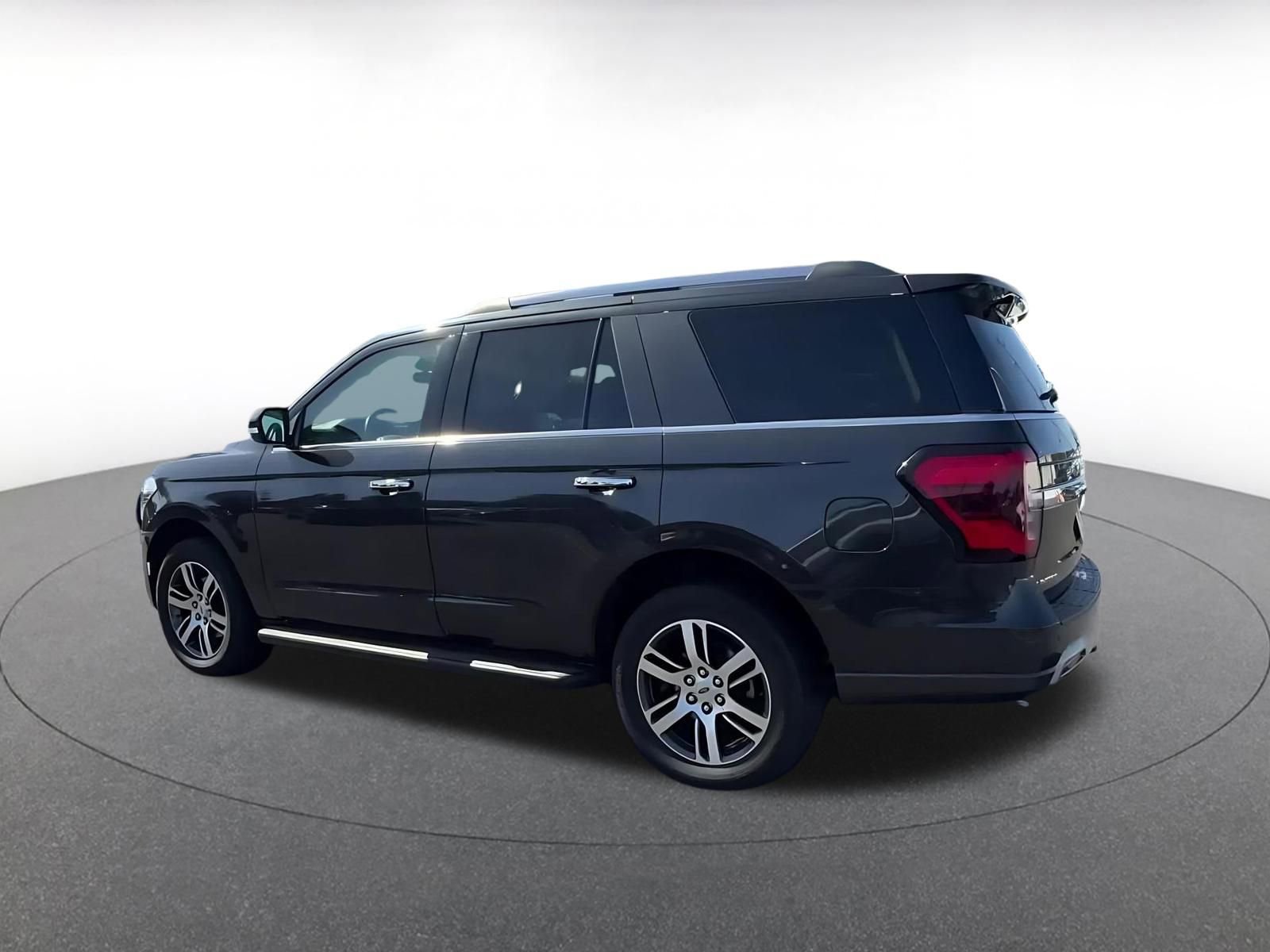 Thumbnail: 2024 Ford Expedition - 10