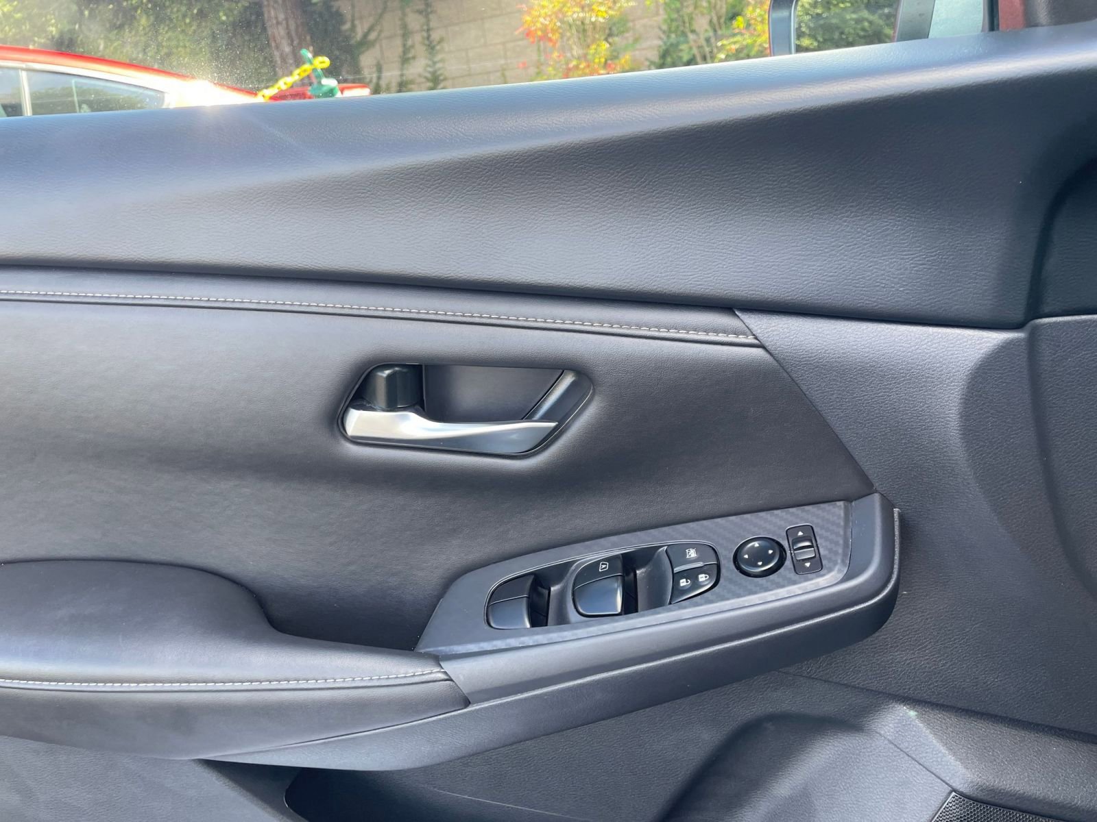 Thumbnail: 2025 Nissan Sentra - 18