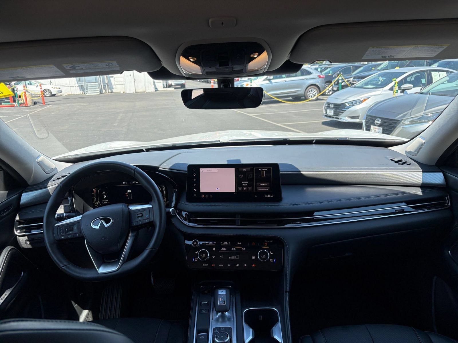 Thumbnail: 2026 INFINITI QX60 - 33