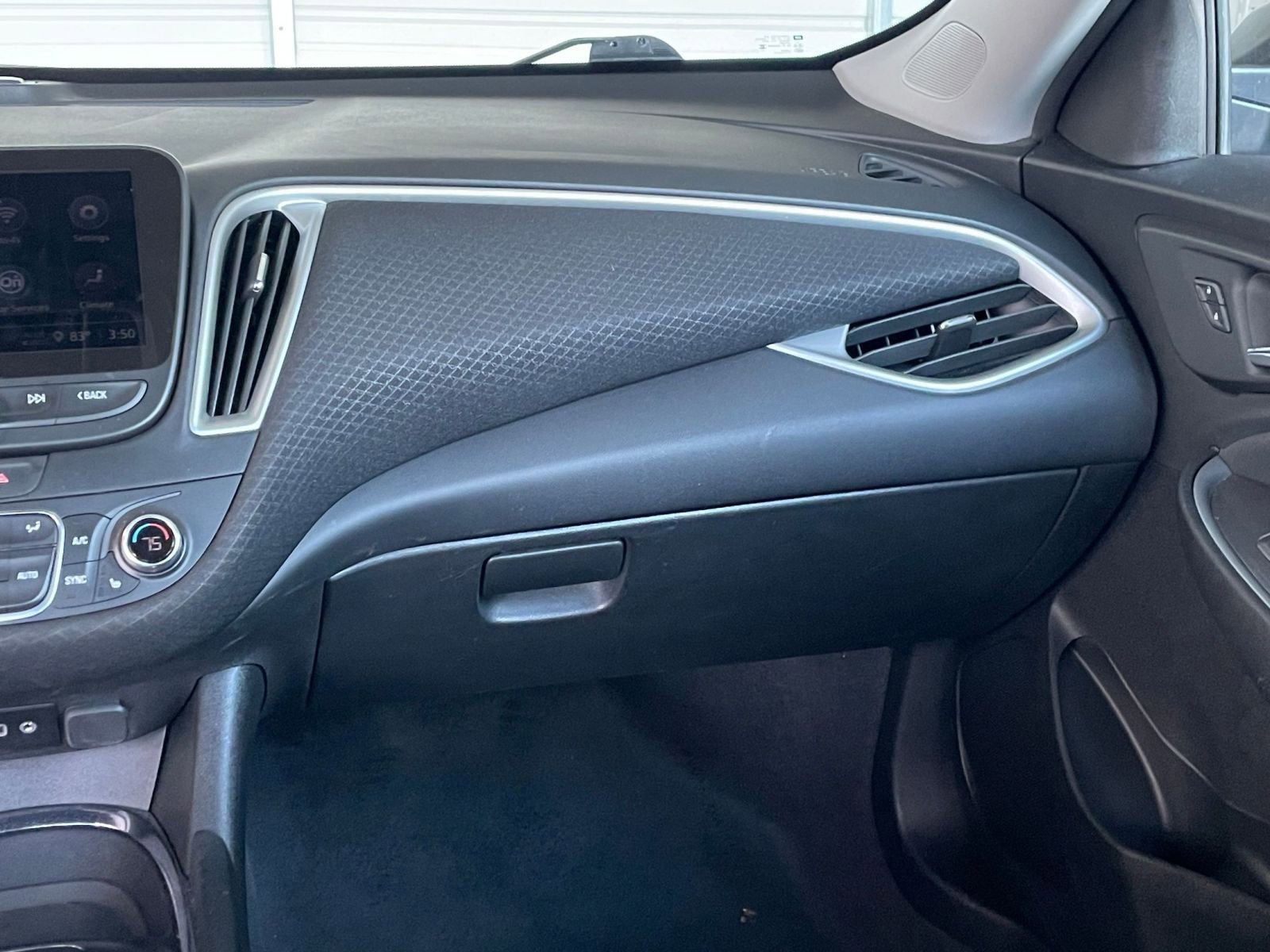 Thumbnail: 2023 Chevrolet Malibu - 35