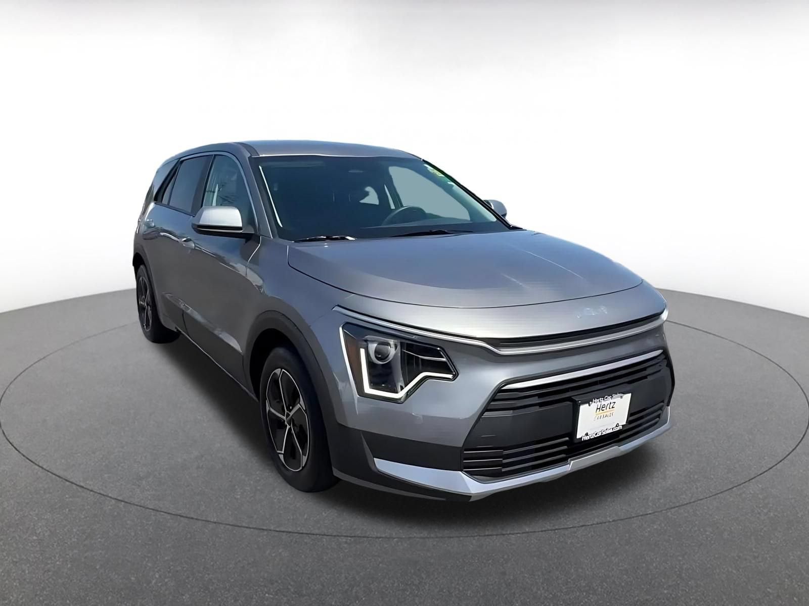 Thumbnail: 2026 Kia Niro - 3