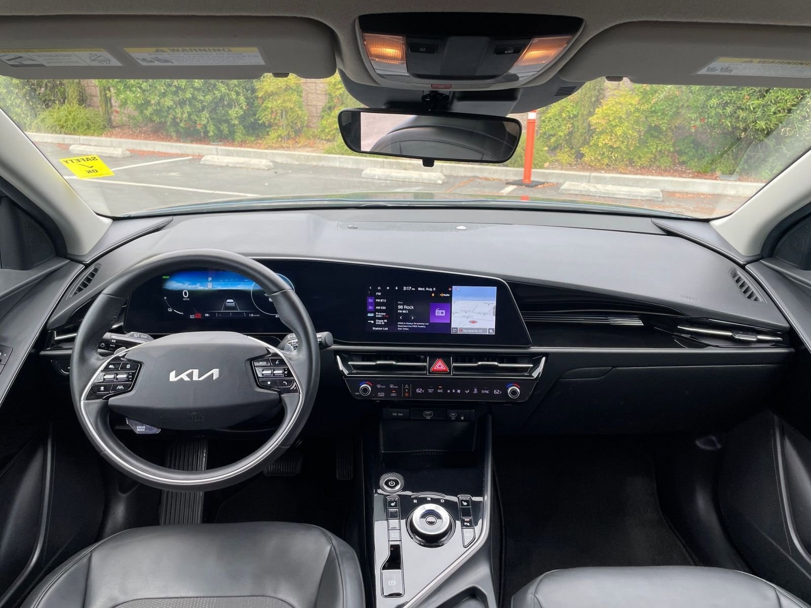 Thumbnail: 2023 Kia Niro - 35
