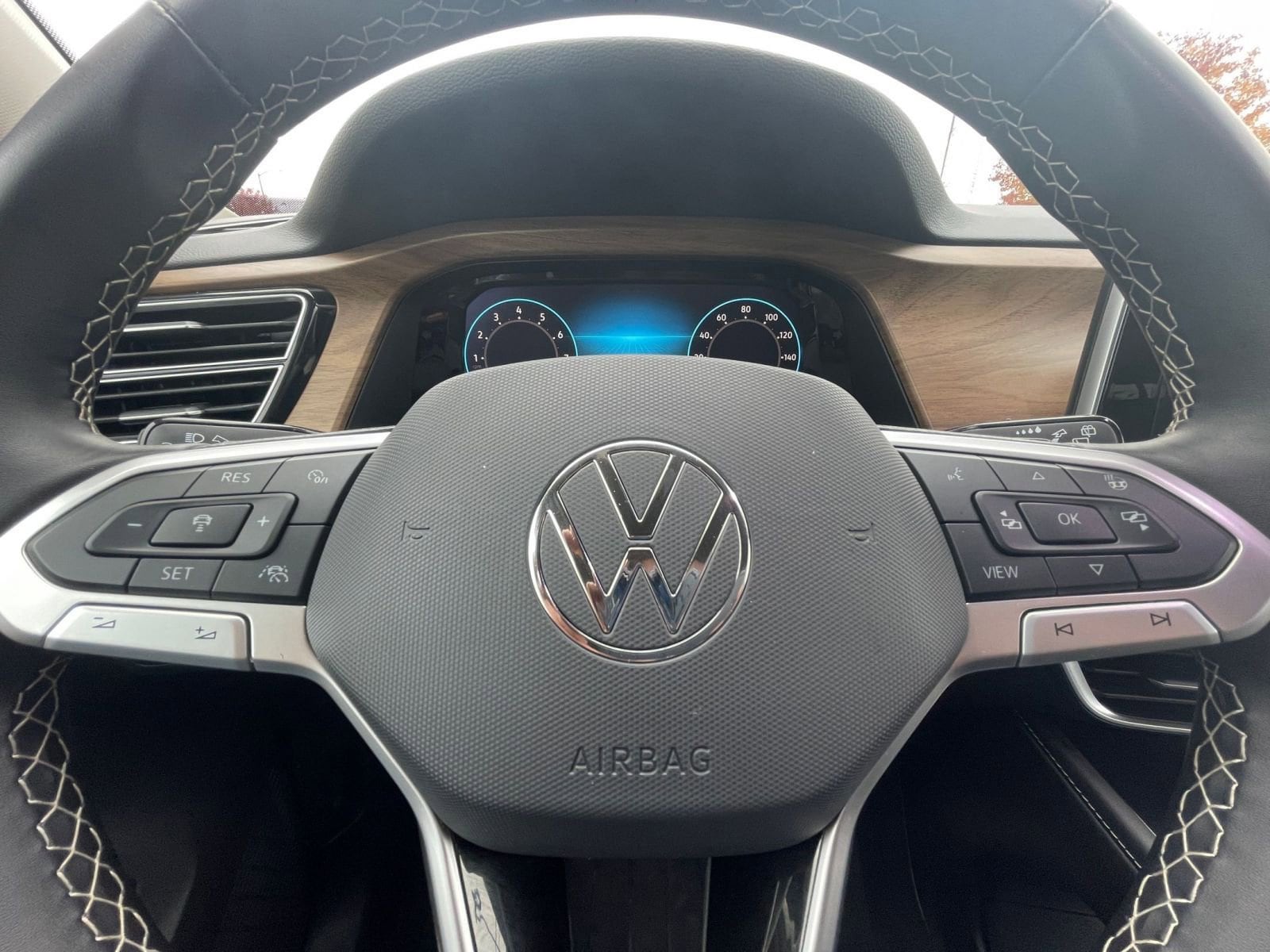 Thumbnail: 2025 Volkswagen Atlas - 28