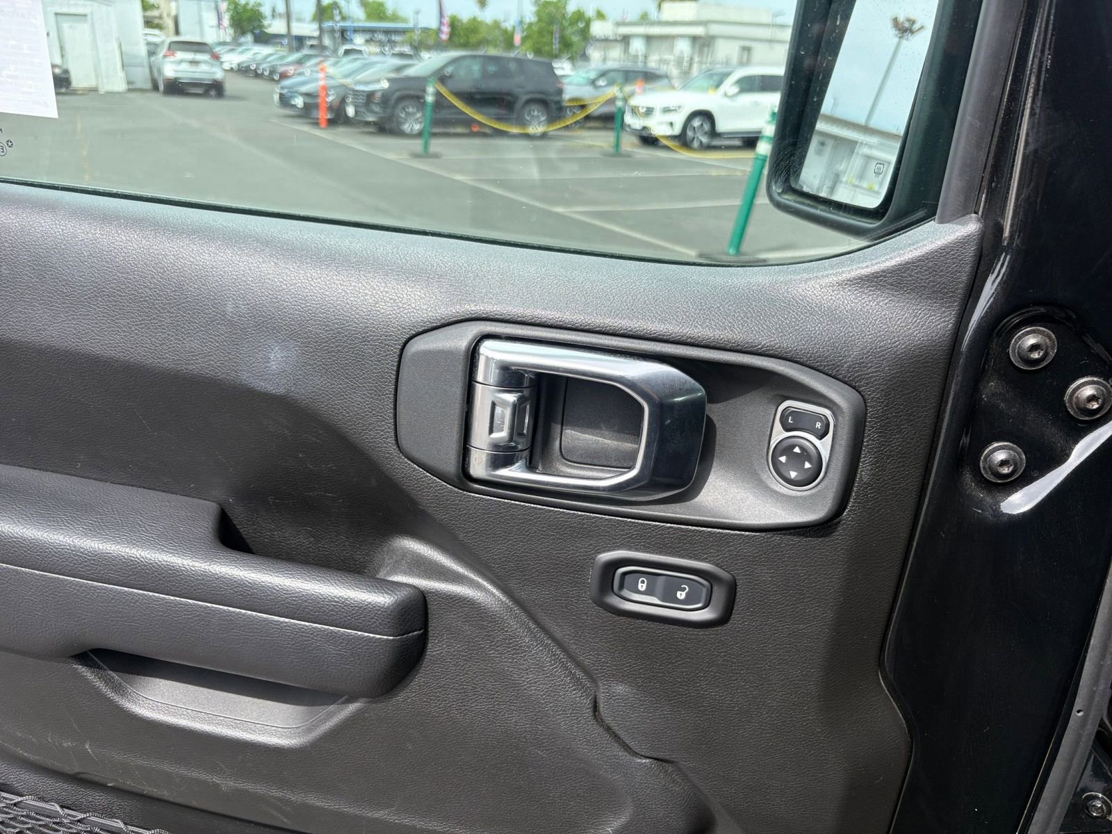 Thumbnail: 2025 Jeep Wrangler - 18