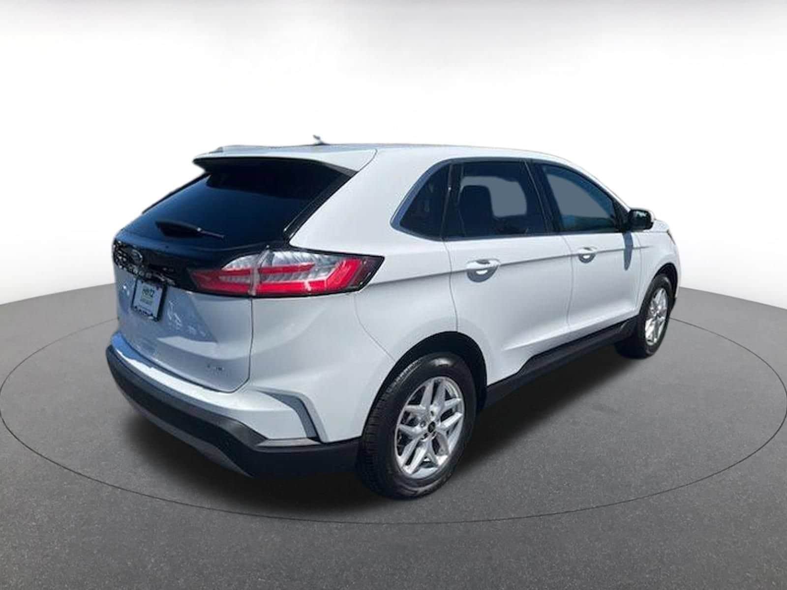 Thumbnail: 2024 Ford Edge - 7
