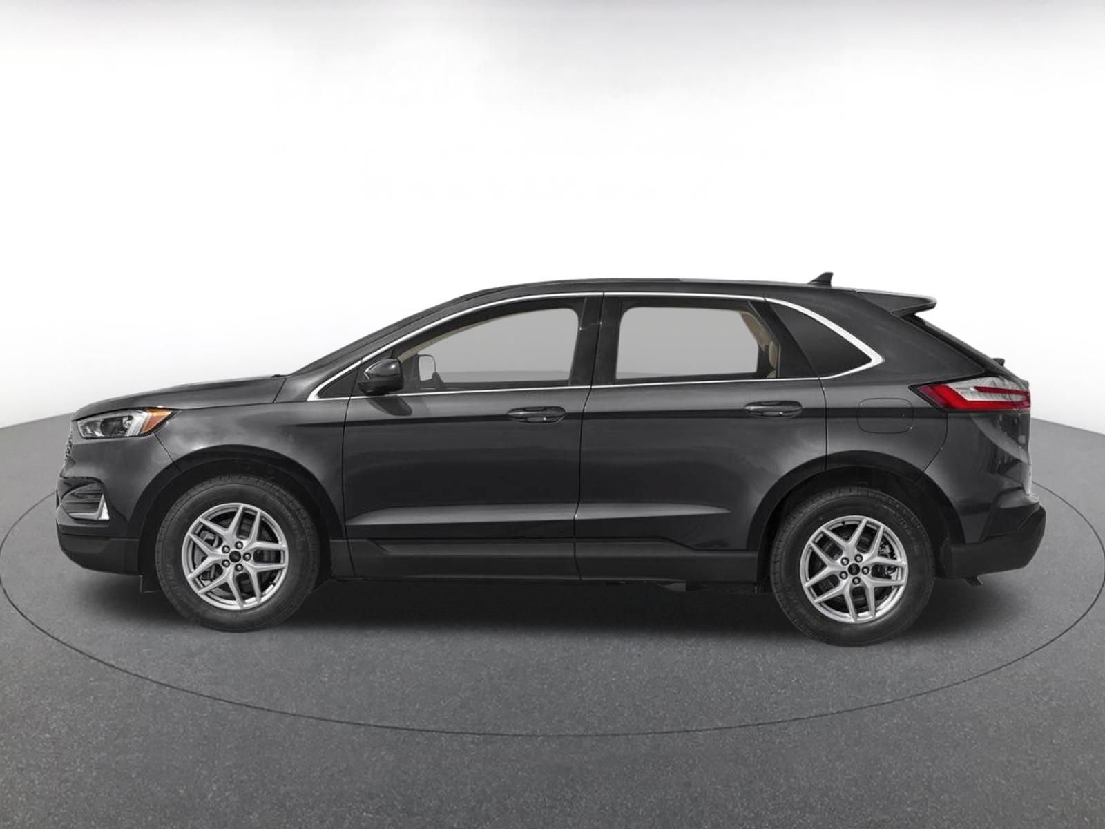 Thumbnail: 2024 Ford Edge - 3