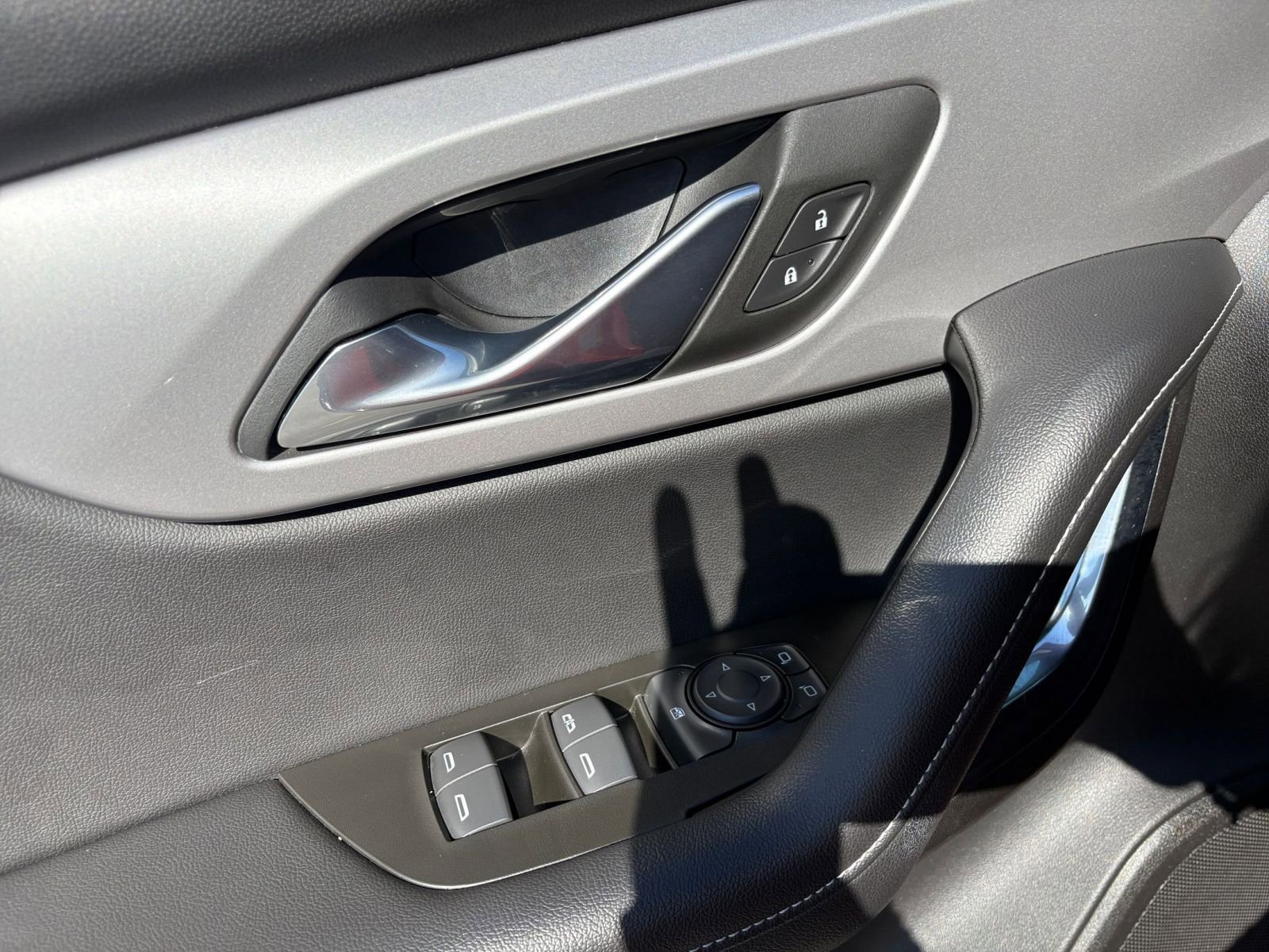 Thumbnail: 2025 Chevrolet Blazer - 18