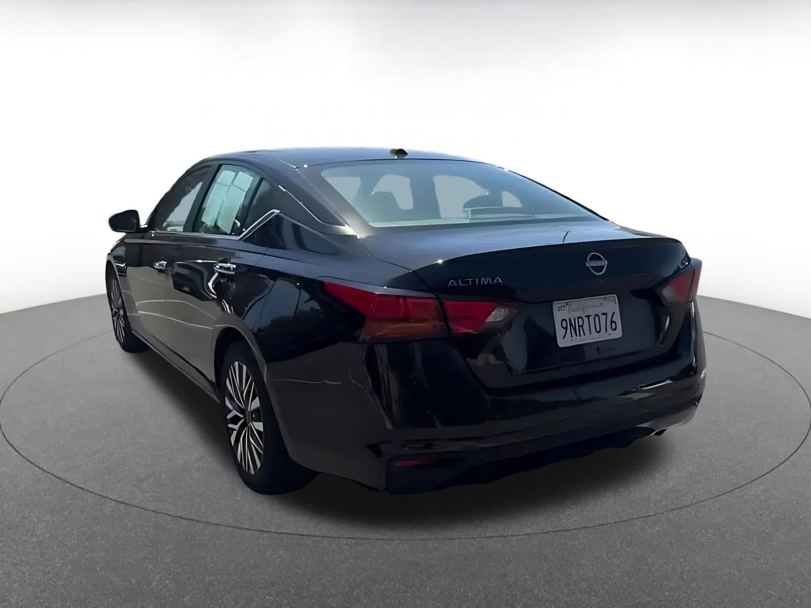 Thumbnail: 2025 Nissan Altima - 11