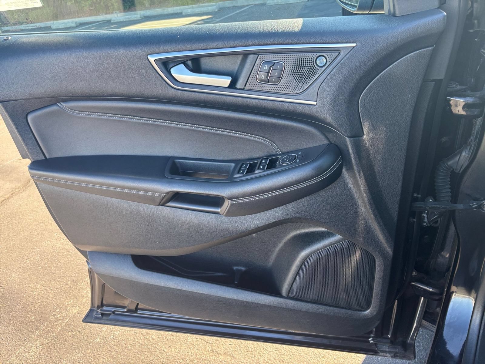 Thumbnail: 2022 Ford Edge - 18