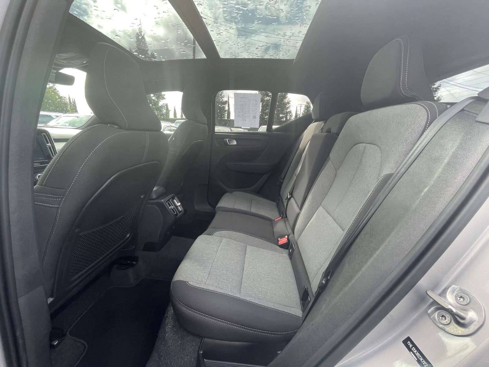 Thumbnail: 2024 Volvo XC40 - 22