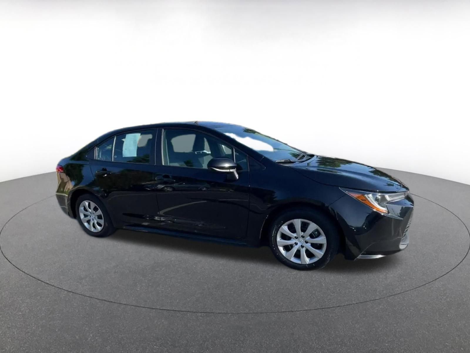 Thumbnail: 2024 Toyota Corolla - 2