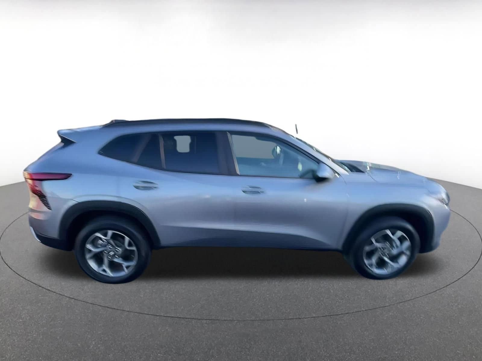 Thumbnail: 2025 Chevrolet Trax - 16