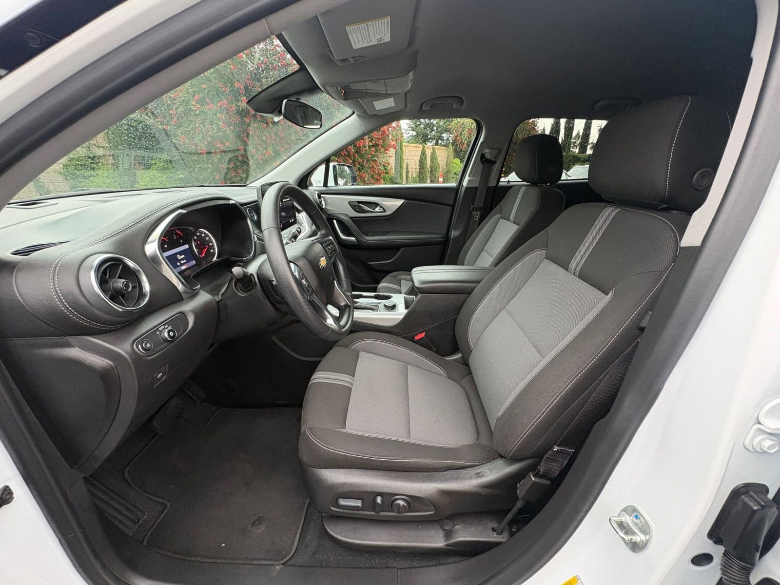 Thumbnail: 2025 Chevrolet Blazer - 29