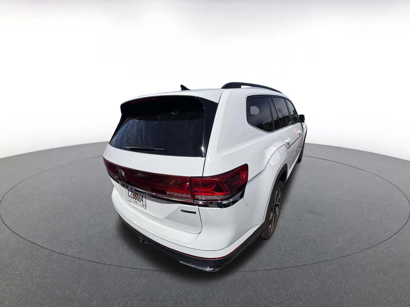 Thumbnail: 2024 Volkswagen Atlas - 10